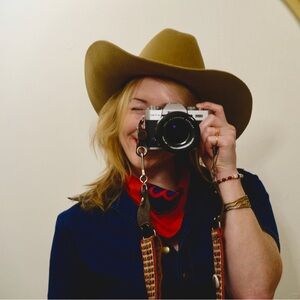 Meet your Posher, Sara